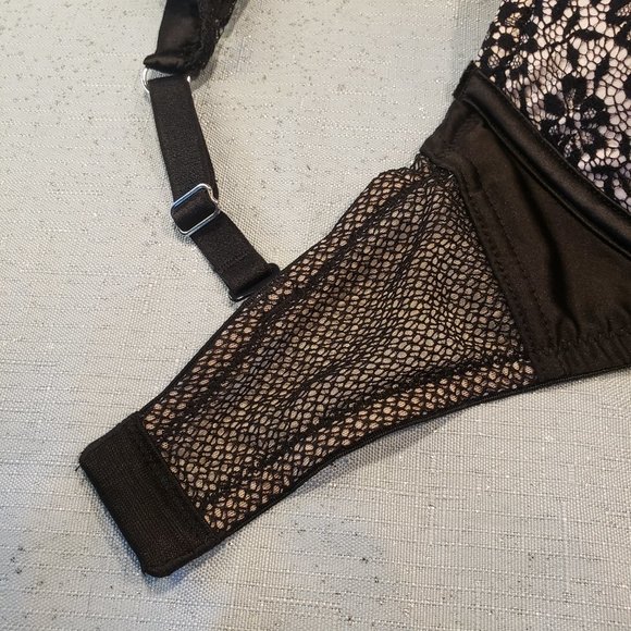 BRAND NEW Victoria's Secret Dream Angel  Ruffle glamour lace push up 32DDD - Picture 8 of 11